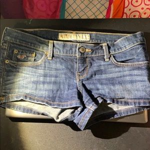 Size 5 Hollister Jean shorts